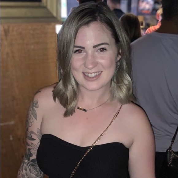 Meet your Posher, Tay - Picture 1 of 1